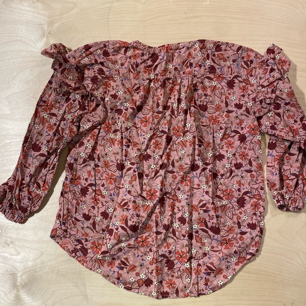 Free Assembly Blouse Small (BF) - Picture 7 of 10